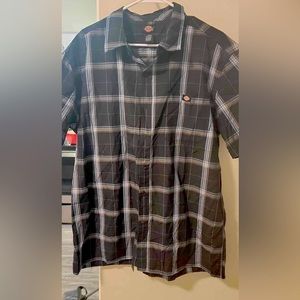 Vintage Mens XL Dickies Button-up, Short Sleeve Black/Blue/Plaid
